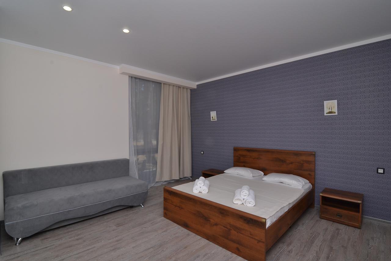 Hotel Apra Pizunda Esterno foto
