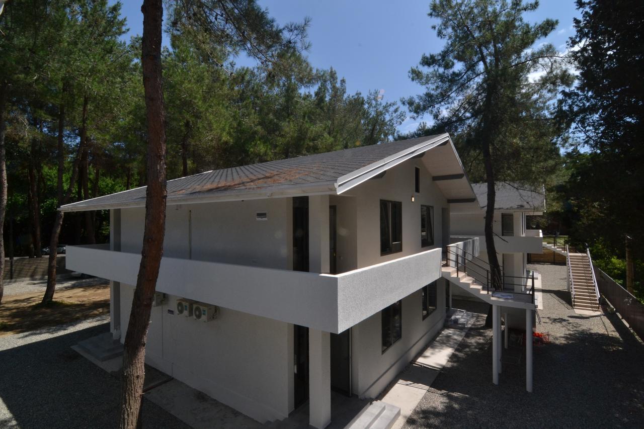 Hotel Apra Pizunda Esterno foto