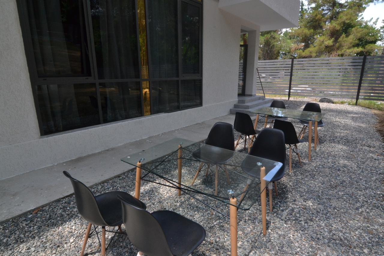 Hotel Apra Pizunda Esterno foto