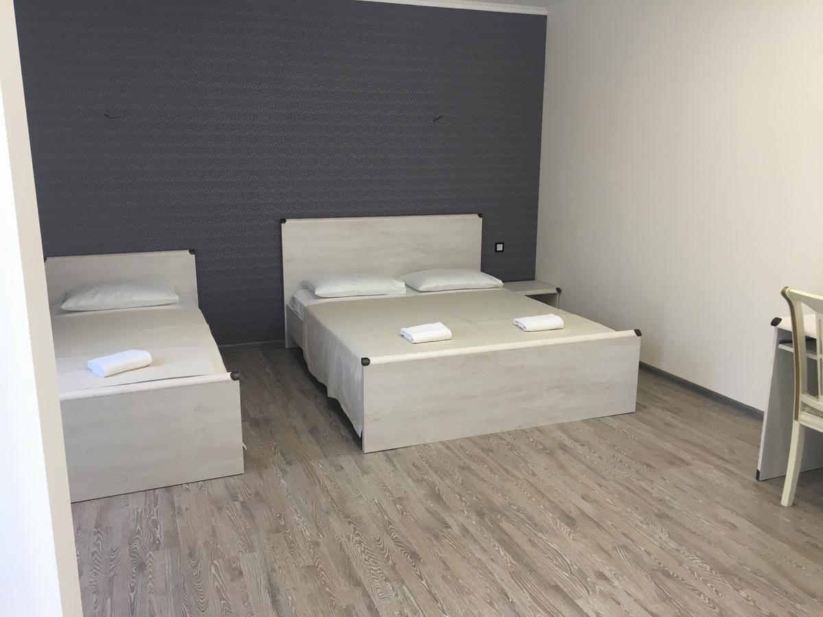 Hotel Apra Pizunda Esterno foto